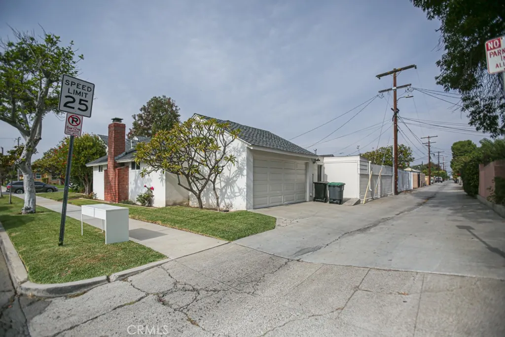 Additional image 4 of 702 N Pine, Anaheim, CA 92805