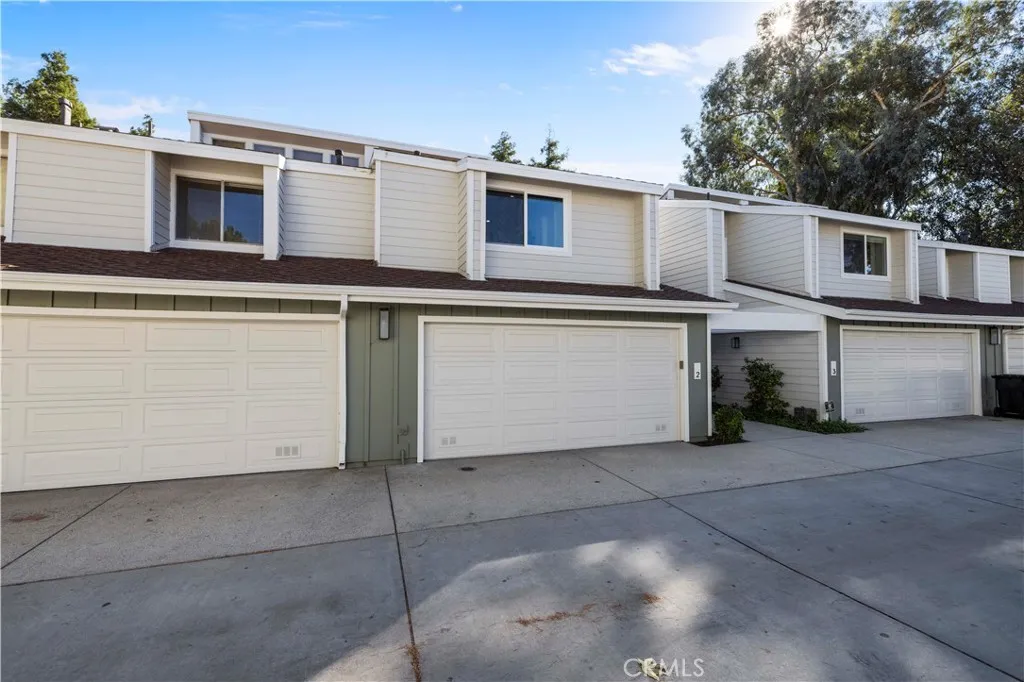 Additional image 46 of 10061 Melinda Way Unit 2, Northridge, CA 91325