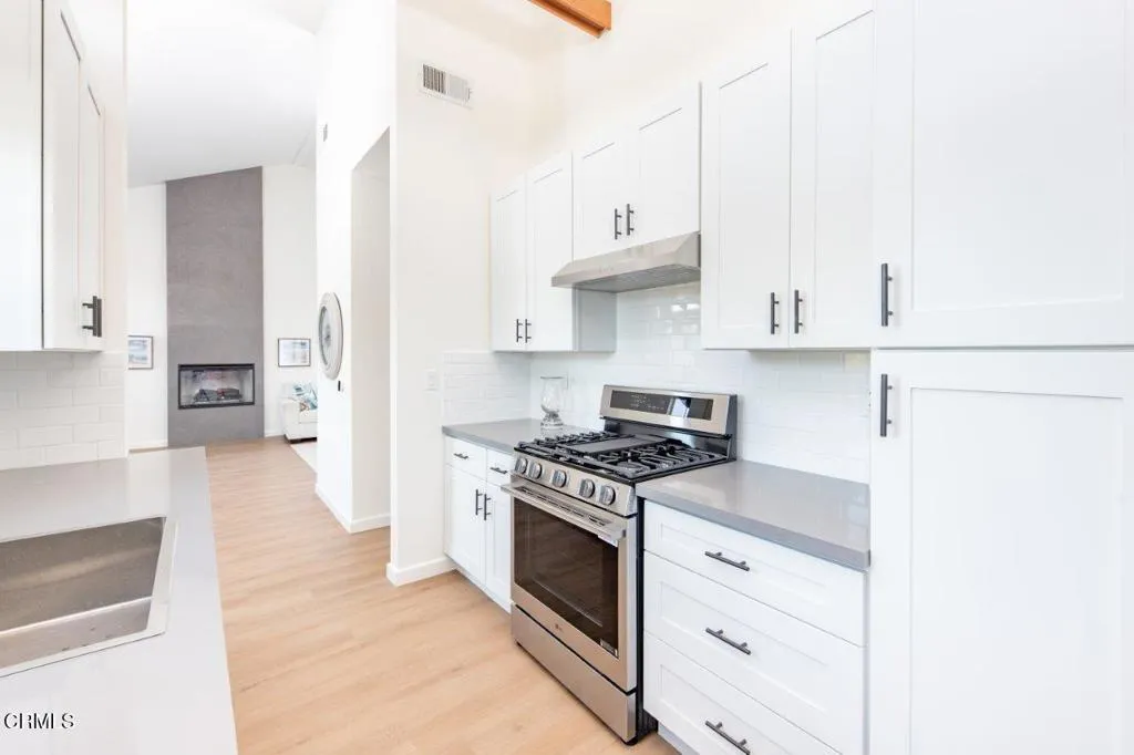 Additional image 7 of 11829 Gateway Boulevard Unit 2, Los Angeles, CA 90064