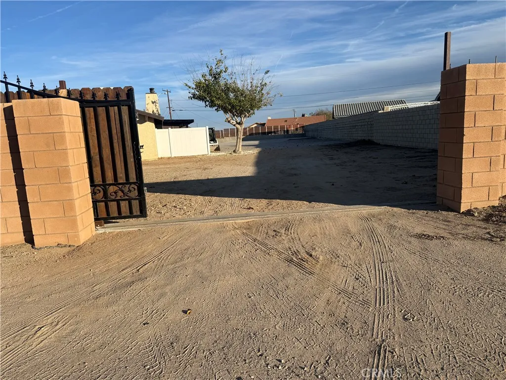 Additional image 10 of 15137 Luna Road, Victorville, CA 92392