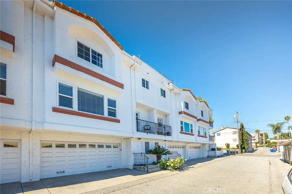 Primary image of 825 W 6th Street Unit 3, San Pedro, CA 90731