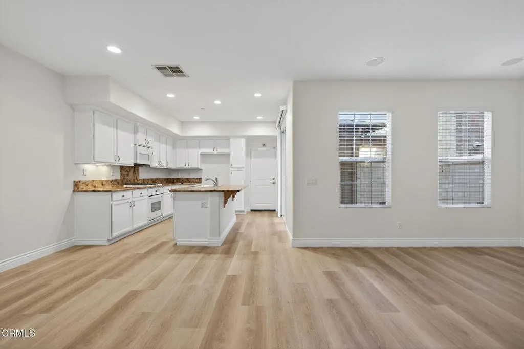 Additional image 10 of 337 Feather River Place, Oxnard, CA 93036