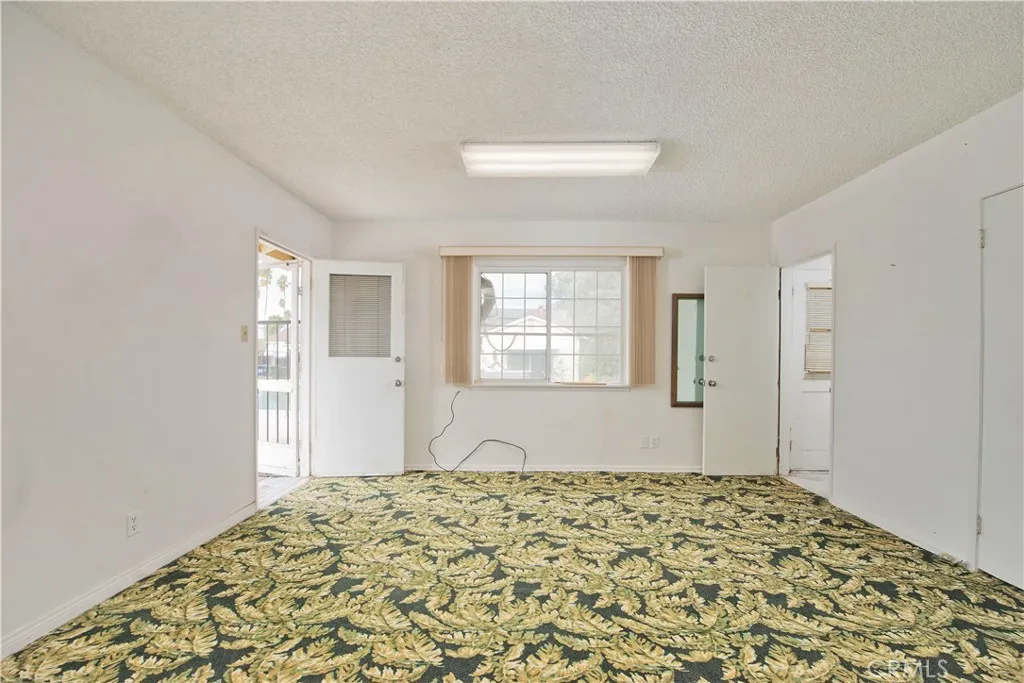 Additional image 53 of 19732 Henshaw, Woodland Hills, CA 91364