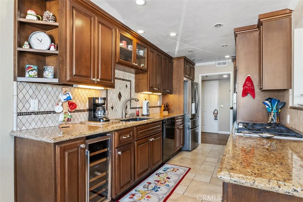 Additional image 60 of 16255 Pacific Circle Unit 204, Huntington Beach, CA 92649