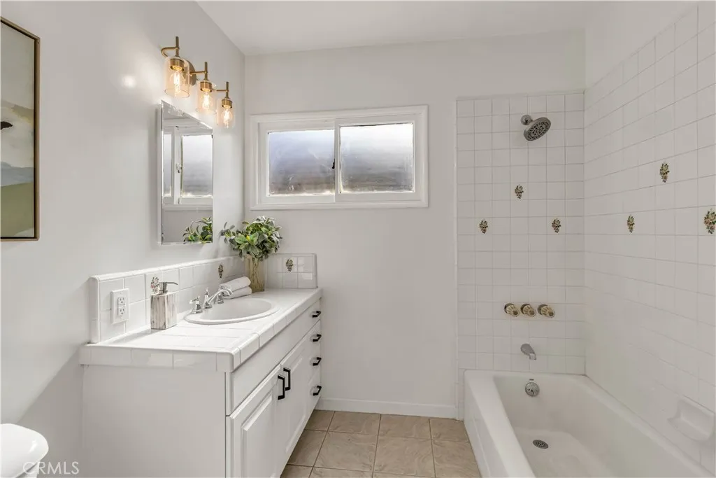Additional image 21 of 8308 Zelzah, Northridge, CA 91325