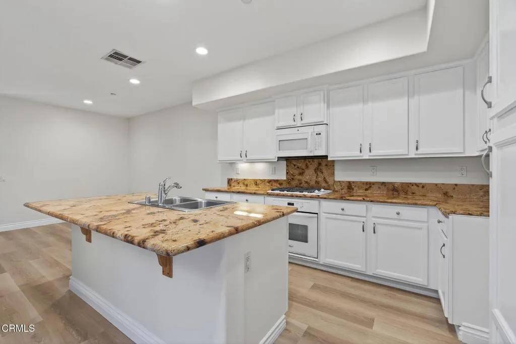 Additional image 20 of 337 Feather River Place, Oxnard, CA 93036