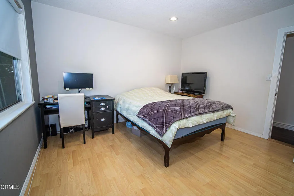 Additional image 130 of 2460 Las Positas Road, Glendale, CA 91208