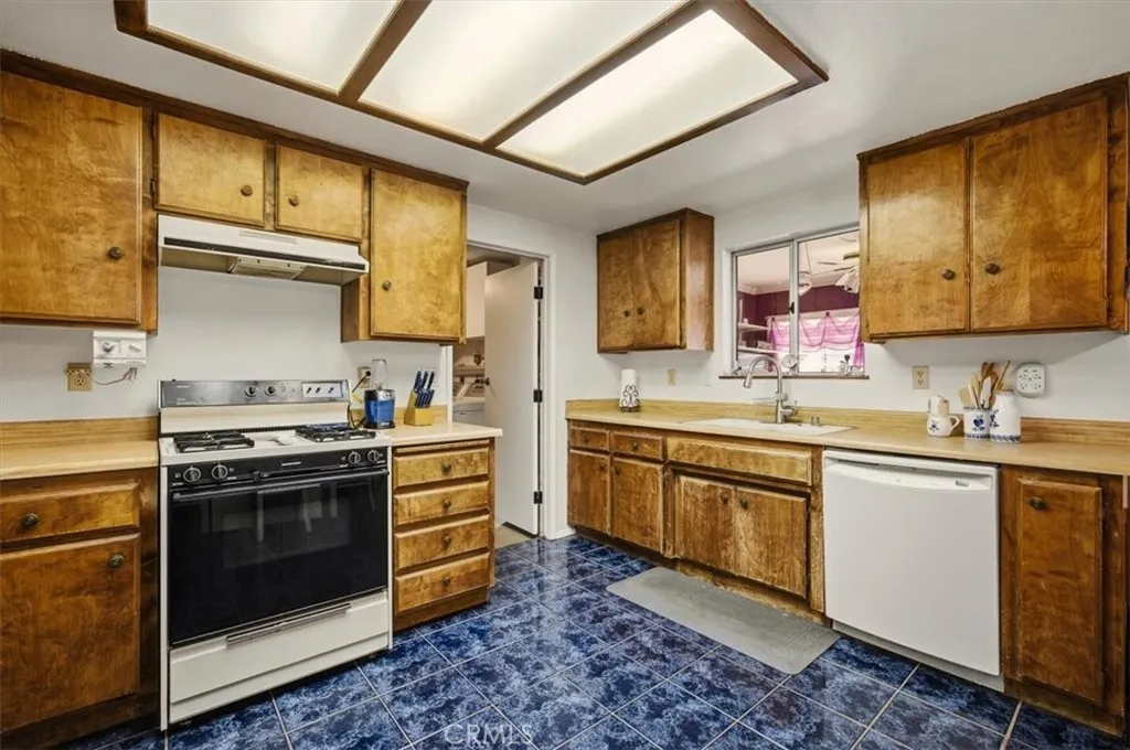 Additional image 14 of 21215 Sandia Rd, Apple Valley, CA 92308