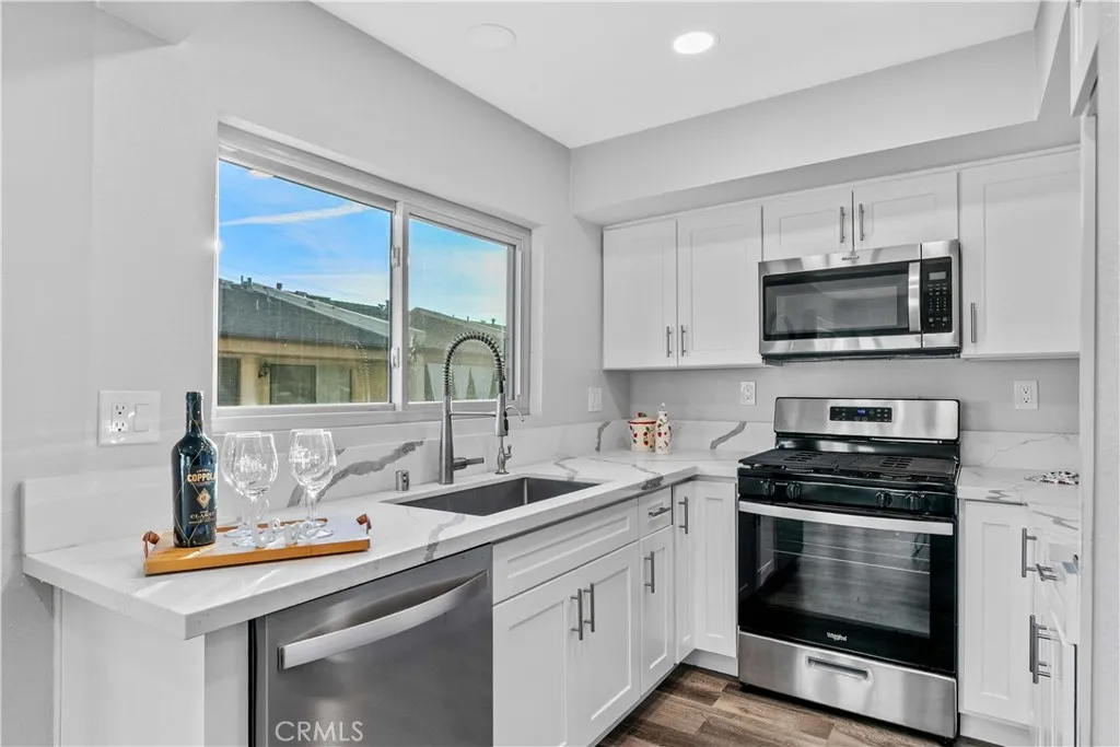 Additional image 20 of 1881 Alpha Road Unit 8, Glendale, CA 91208