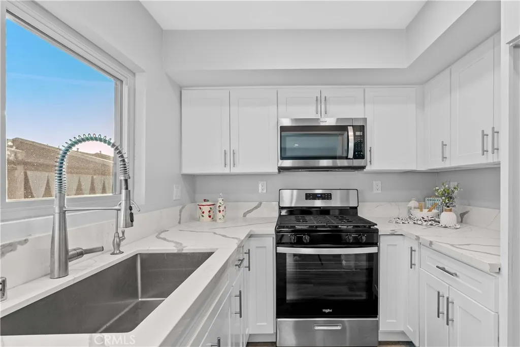 Additional image 57 of 1881 Alpha Road Unit 8, Glendale, CA 91208