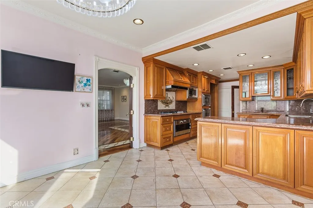 Additional image 44 of 56 N Arroyo Blvd, Pasadena, CA 91105