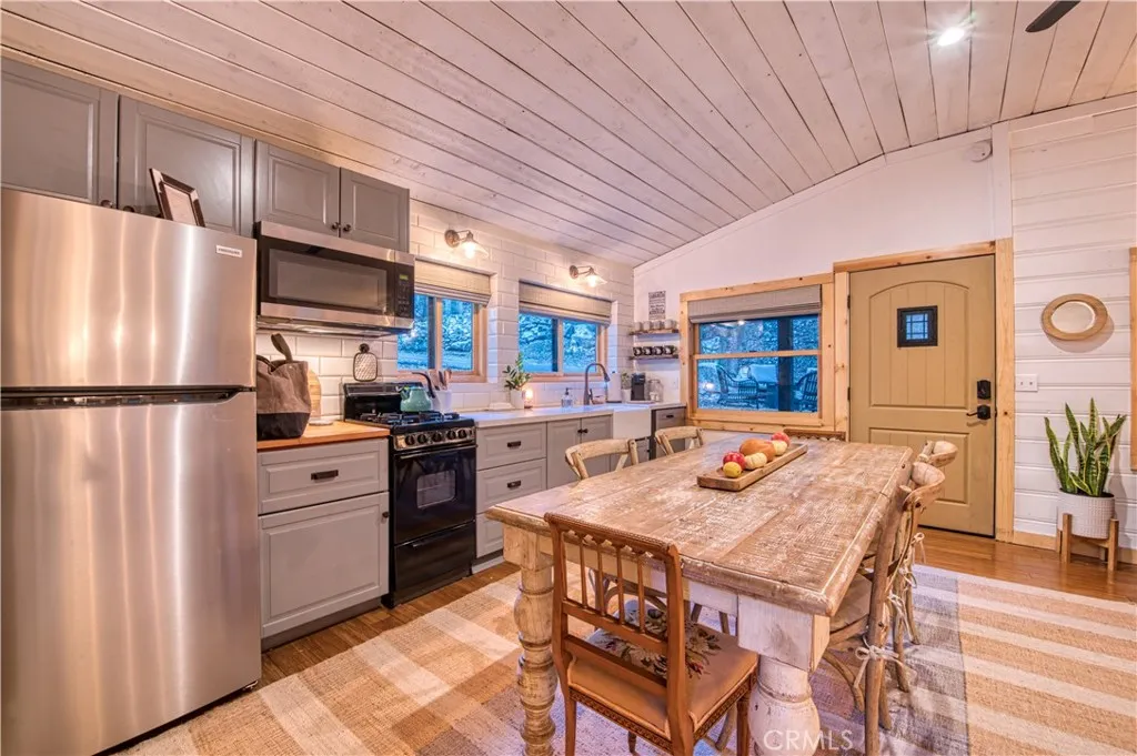 Additional image 13 of 9287 Corral Rd, Forest Falls, CA 92339