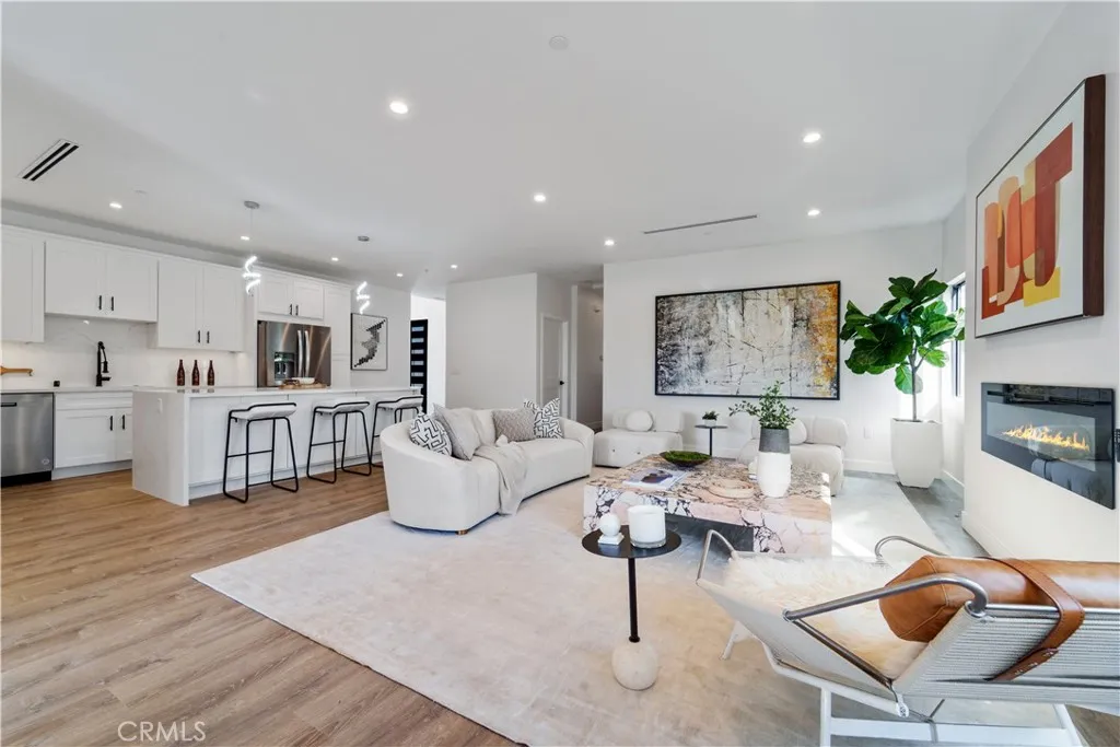 Additional image 3 of 7717 Jamieson Avenue, Reseda, CA 91335