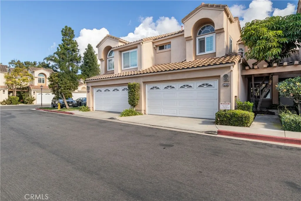 Additional image 23 of 28 Almador, Irvine, CA 92614