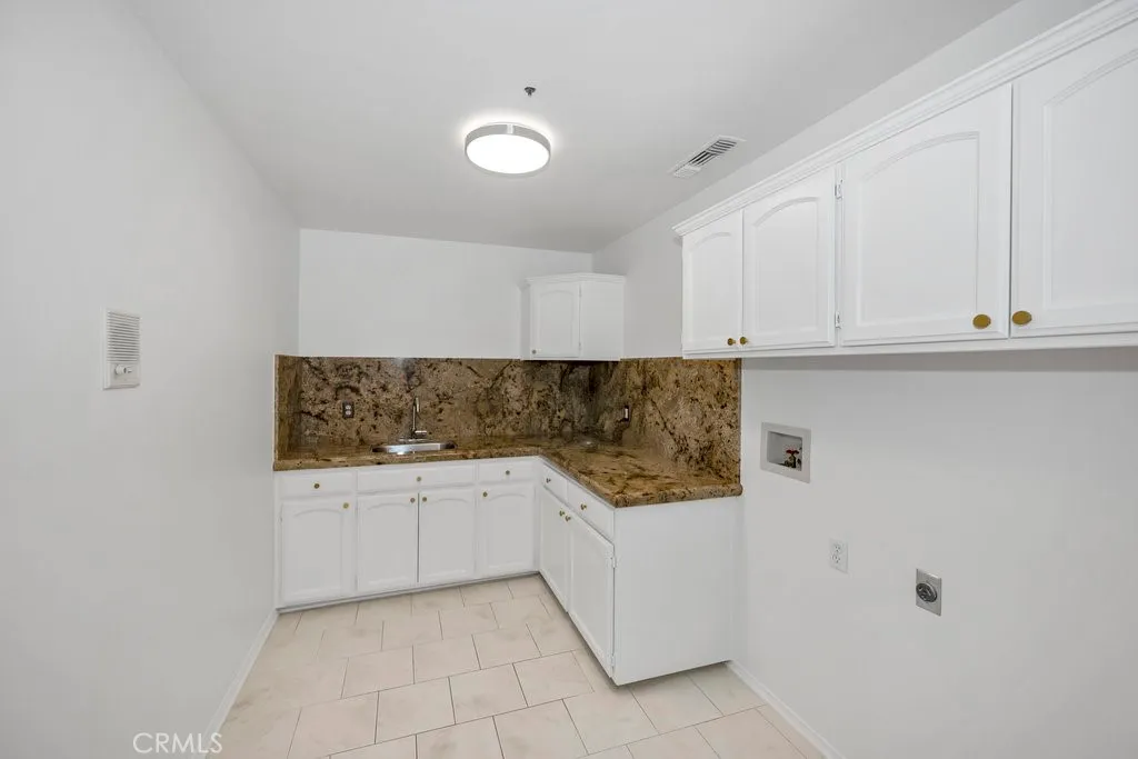 Additional image 89 of 217 N Lima St, Sierra Madre, CA 91024