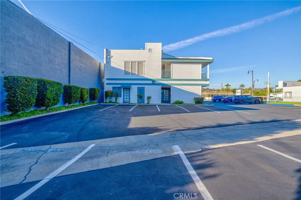 Additional image 51 of 16336 Whittier, Whittier, CA 90603