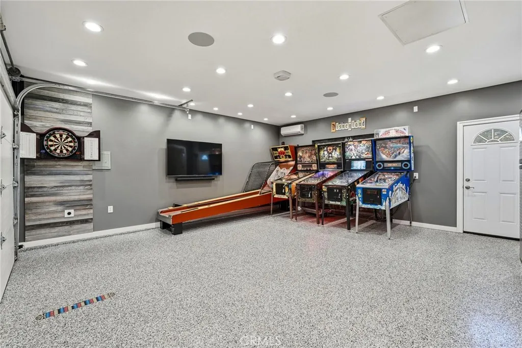 Additional image 105 of 22301 Marilla Street, Chatsworth, CA 91311