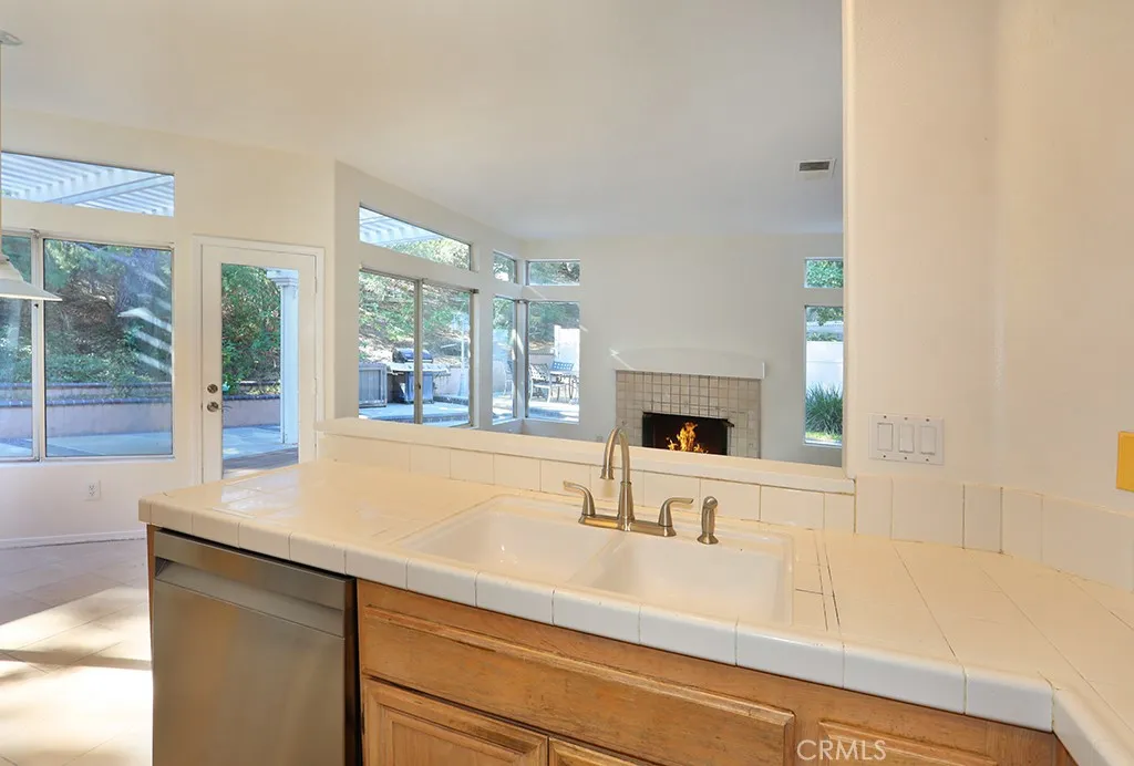 Additional image 17 of 961 S Lone Pine Ln, Anaheim Hills, CA 92808