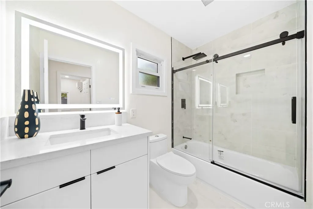 Additional image 26 of 713 Flower Ave, Venice, CA 90291