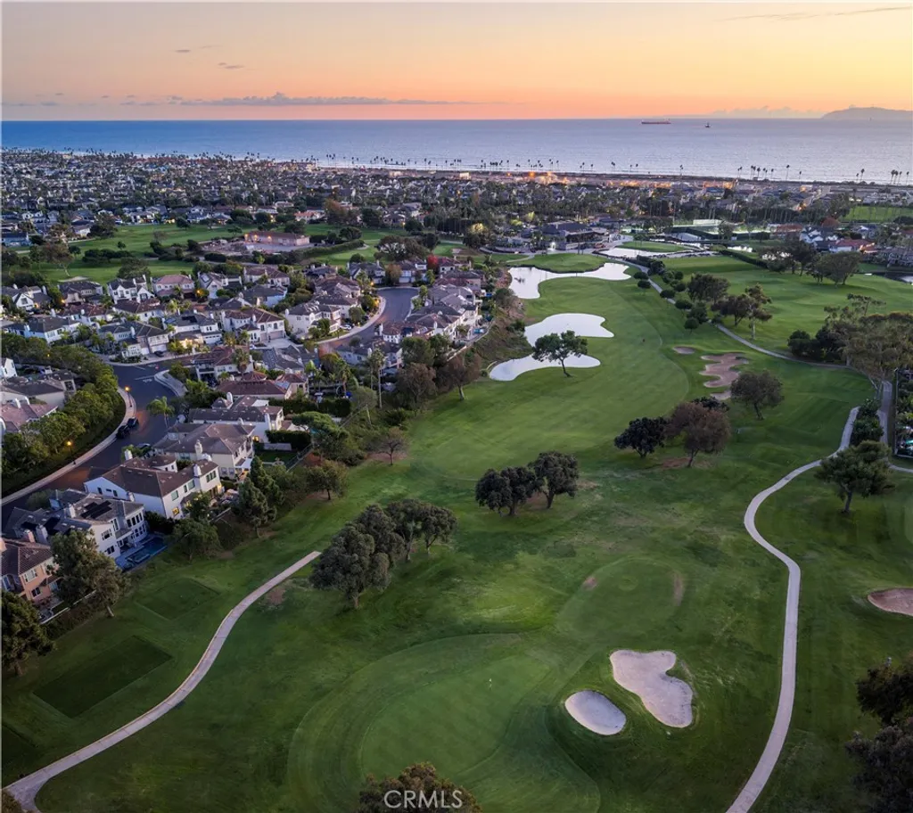 19531 Peninsula Ln, Huntington Beach, CA 92648