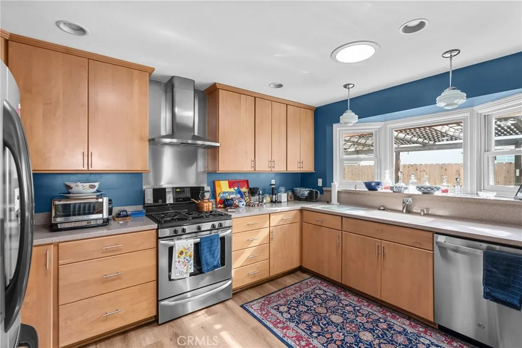 Additional image 13 of 300 E Park Ave, Santa Maria, CA 93454