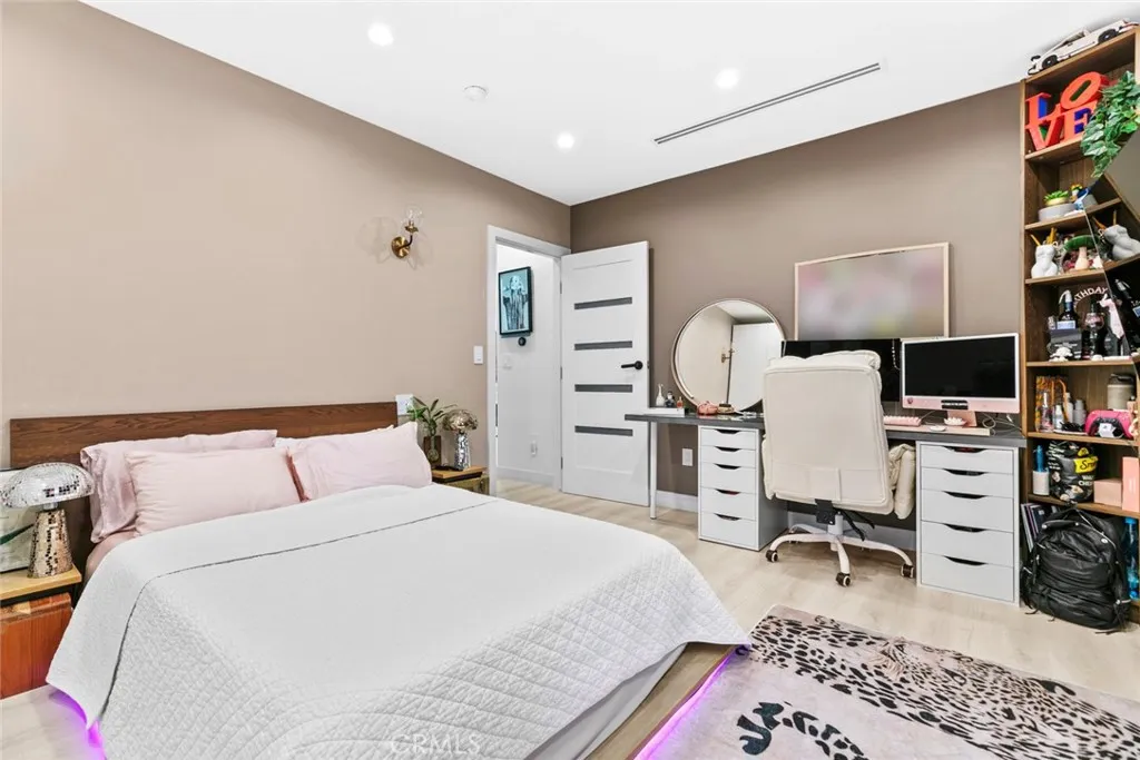 Additional image 99 of 1918 N Maple St, Burbank, CA 91505