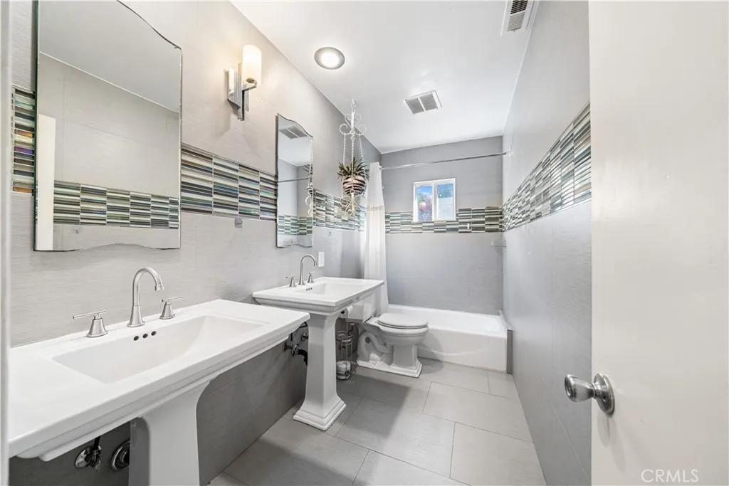 Additional image 18 of 10702 Oak St, Los Alamitos, CA 90720