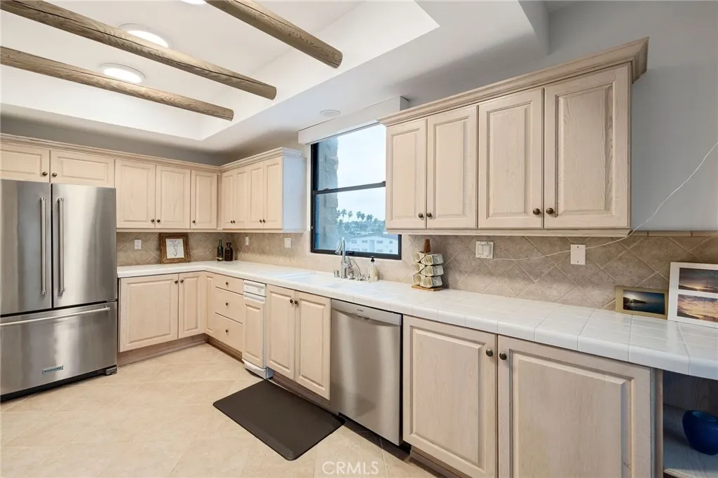 Additional image 93 of 727 Esplanade Unit 302, Redondo Beach, CA 90277