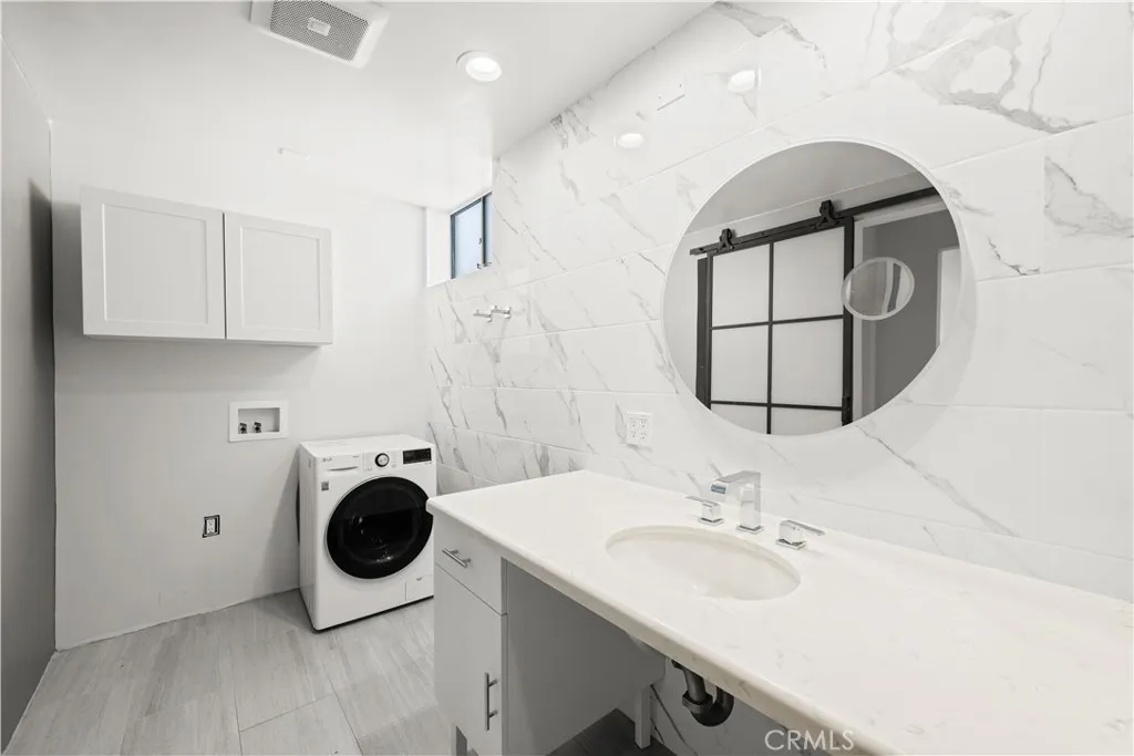 Additional image 15 of 1277 S Beverly Glen Boulevard Unit 405, Los Angeles, CA 90024