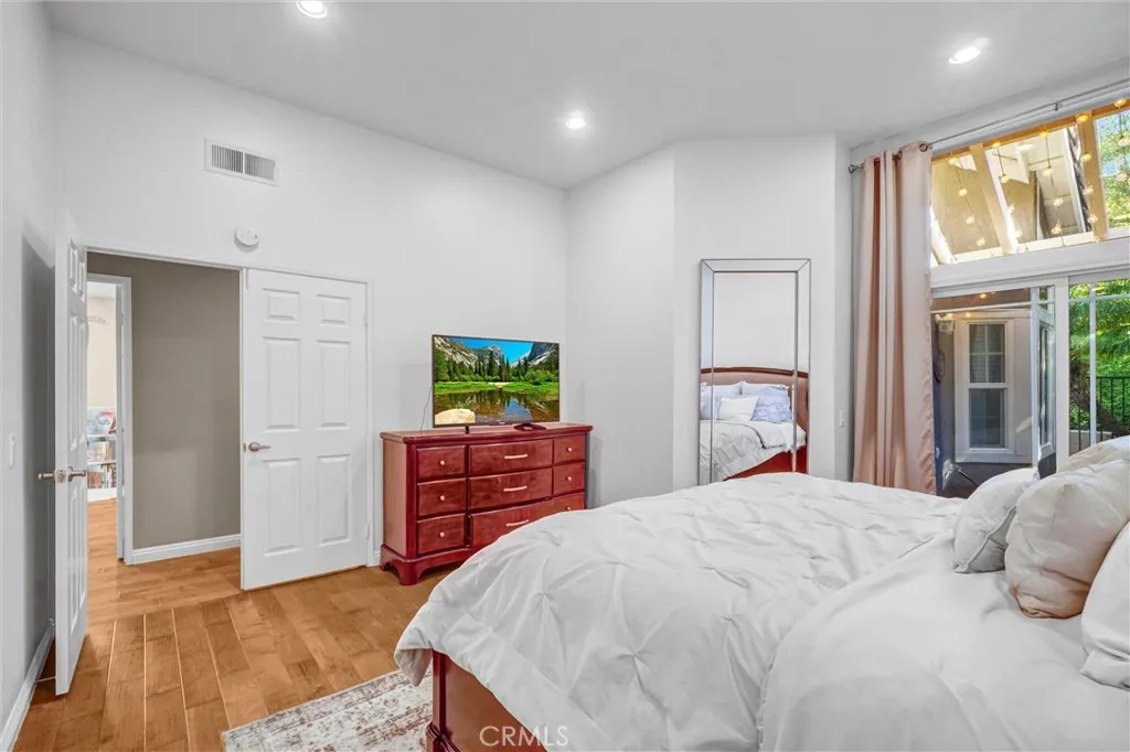 Additional image 12 of 862 S Sapphire Ln, Anaheim, CA 92807