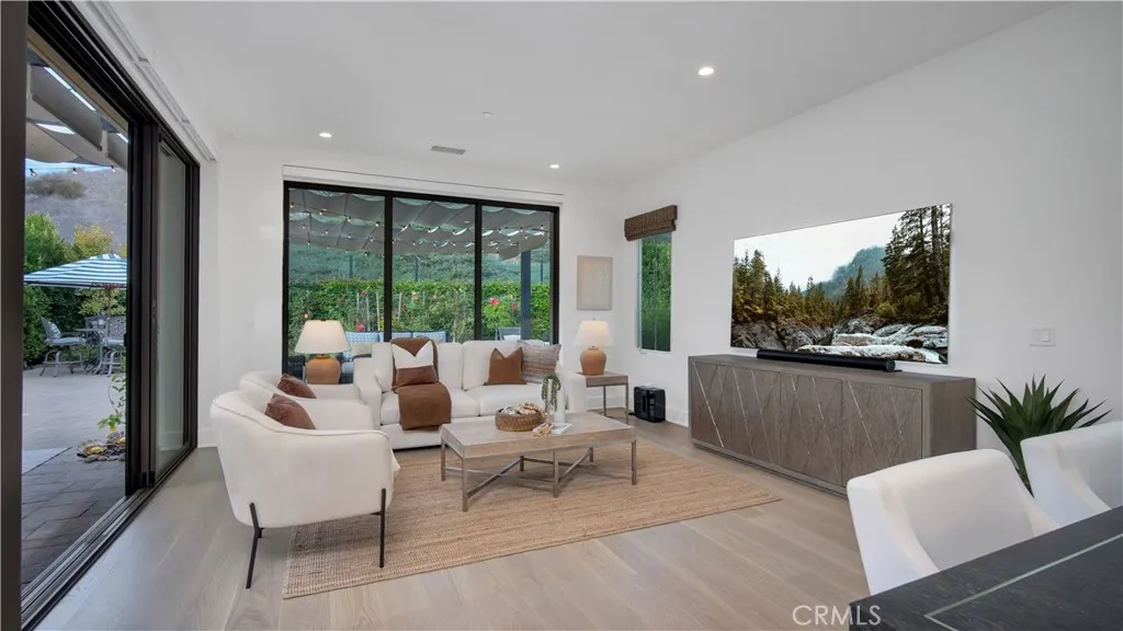 Additional image 12 of 343 Paradiso, Irvine, CA 92602