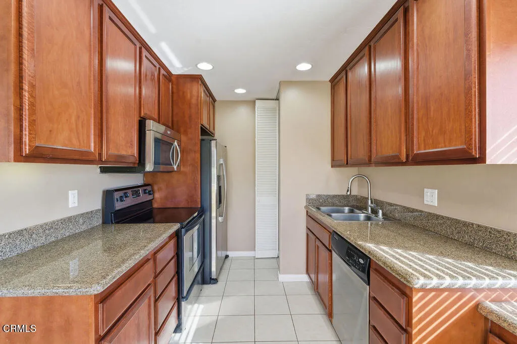 Additional image 36 of 1912 Diamond Street Unit 4, San Diego, CA 92109