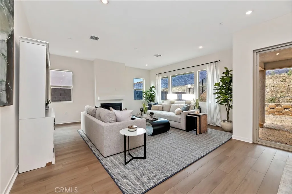 Additional image 16 of 15800 Conservatory Drive, Fontana, CA 92336