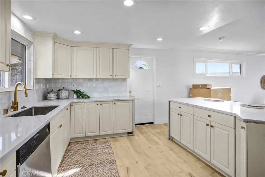 Additional image 8 of 872 Huron Dr, Claremont, CA 91711