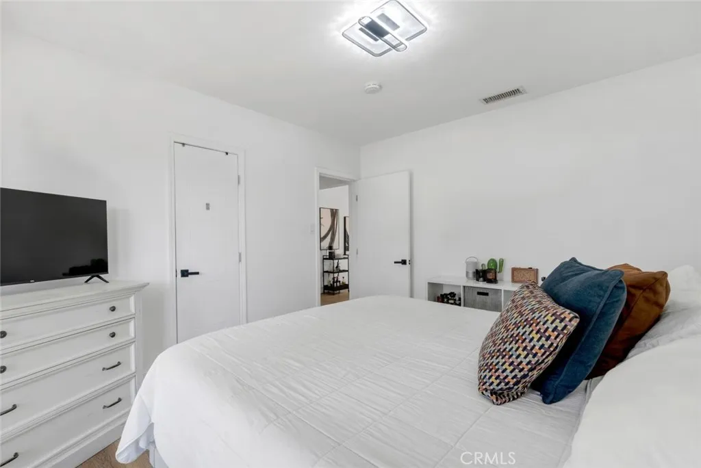 Additional image 87 of 8127 Radford Avenue, North Hollywood, CA 91605