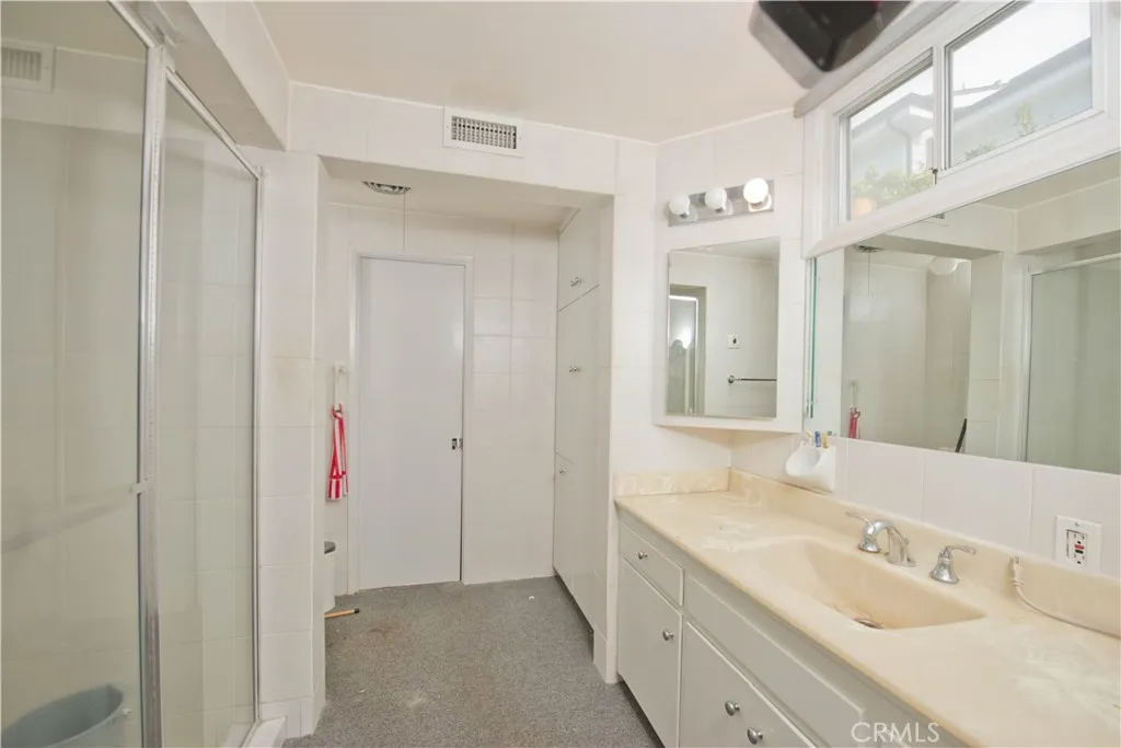 Additional image 46 of 19732 Henshaw, Woodland Hills, CA 91364