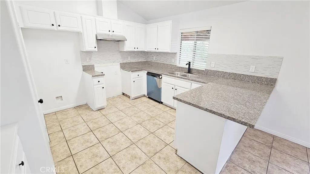 Additional image 73 of 5020 Trabuco Canyon Dr, Bakersfield, CA 93307