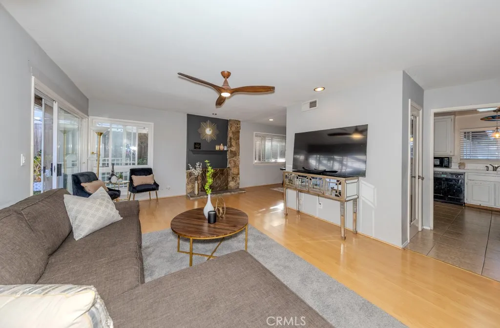 Additional image 10 of 130 N Lohrum Ln, Anaheim Hills, CA 92807