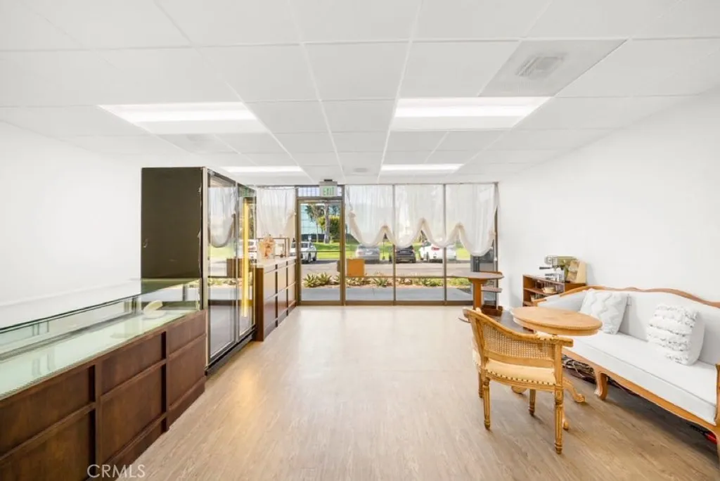 Additional image 4 of 17895 SKY PARK Cir Unit E, Irvine, CA 92614