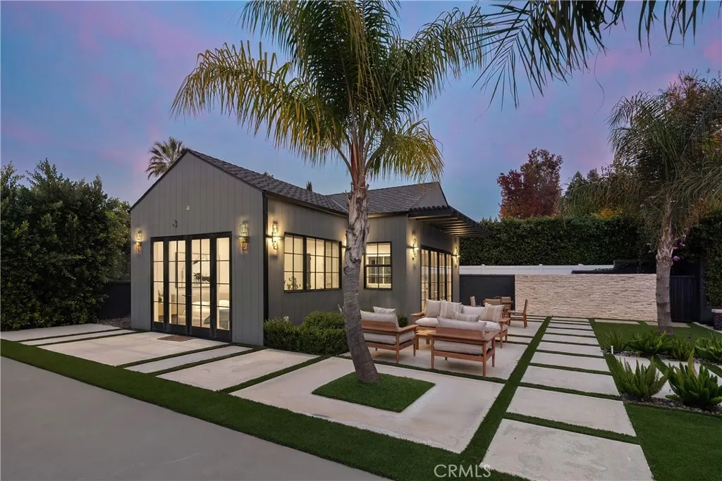 Additional image 102 of 20511 Wells Drive, Woodland Hills, CA 91364