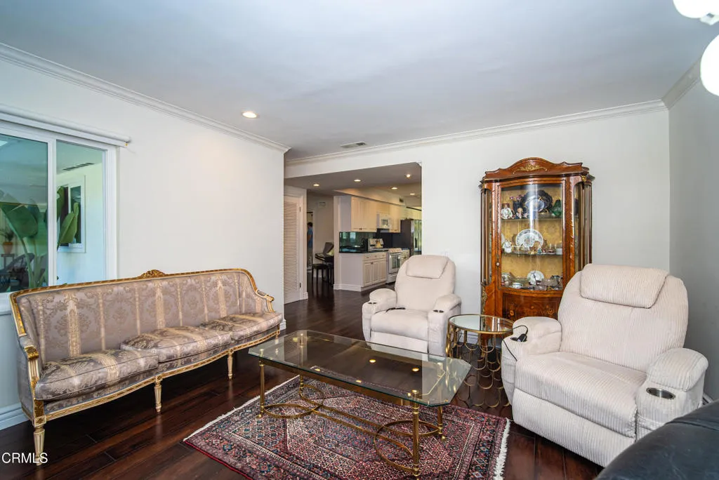 Additional image 97 of 2460 Las Positas Road, Glendale, CA 91208