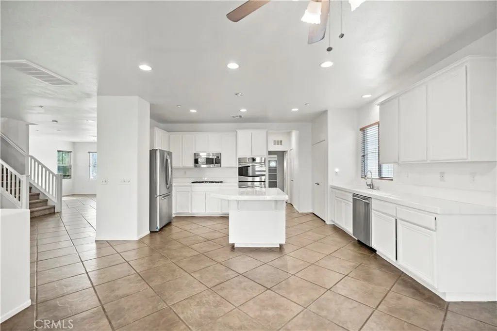 Additional image 57 of 16198 Lake Padden Ln, Fontana, CA 92336