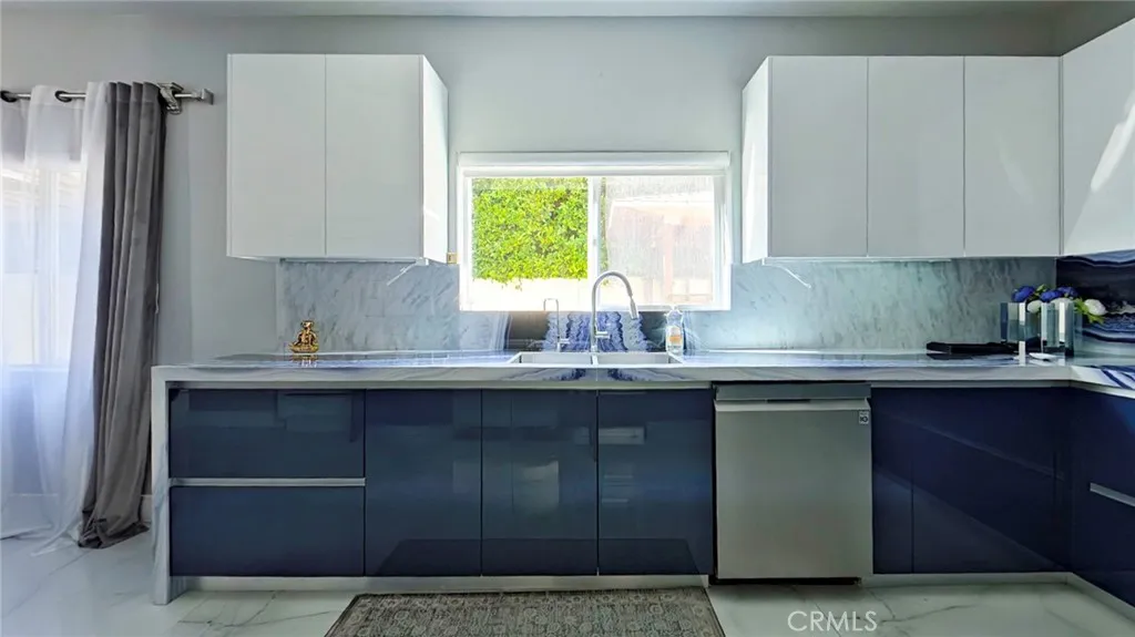 Additional image 15 of 6937 Kian Court, Van Nuys, CA 91406