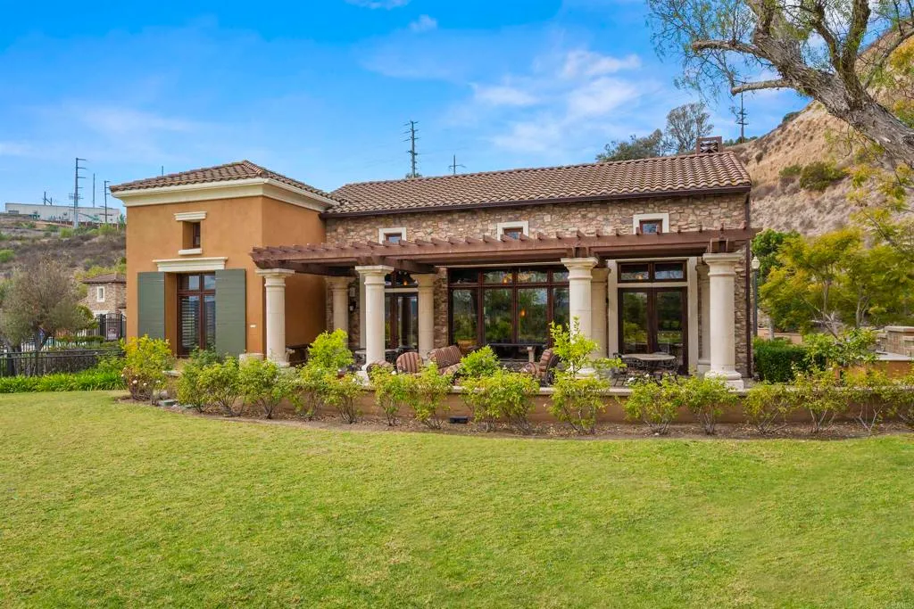 Additional image 106 of 2753 Bellezza Dr, San Diego, CA 92108