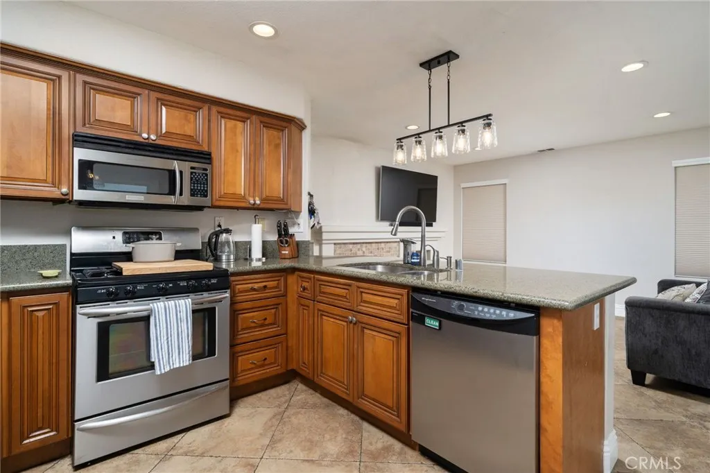 Additional image 58 of 945 Ferndale Dr, Corona, CA 92881