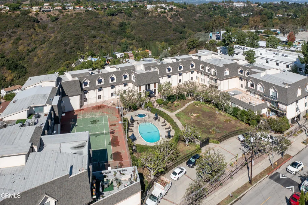 Additional image 46 of 2385 Roscomare Road Unit F8, Bel Air, CA 90077