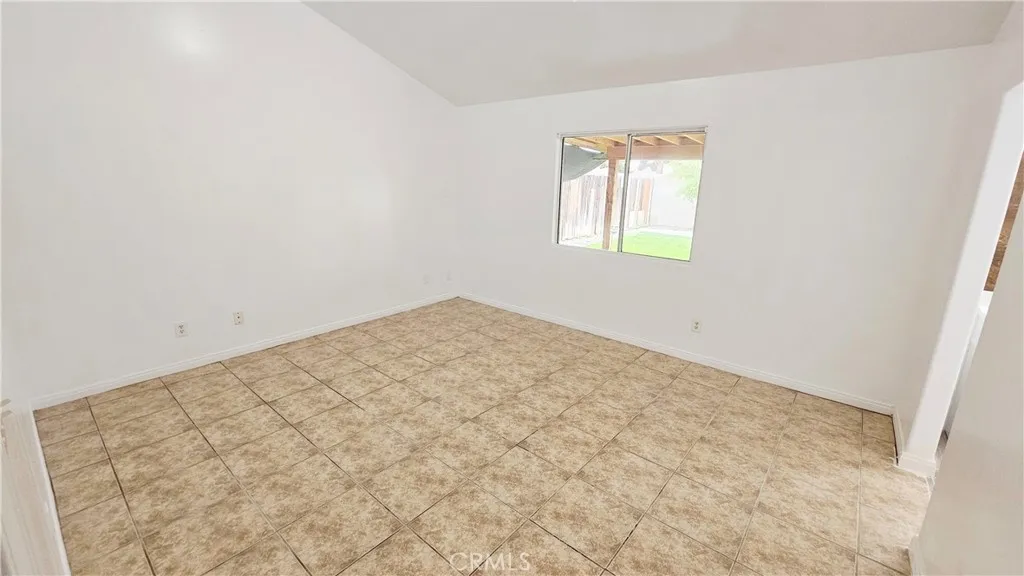 Additional image 38 of 5020 Trabuco Canyon Dr, Bakersfield, CA 93307