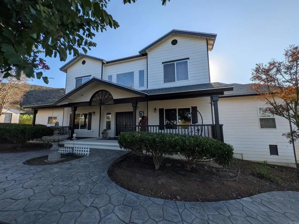 Additional image 2 of 1925 Robinhood Road, Vista, CA 92084