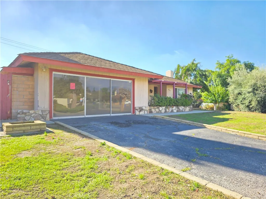 Additional image 2 of 25845 Holly Vista Blvd, San Bernardino, CA 92404