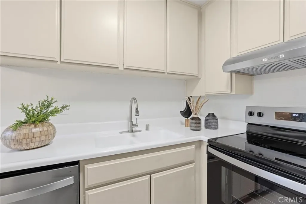 Additional image 49 of 11645 Montana Avenue Unit 321, Los Angeles, CA 90049